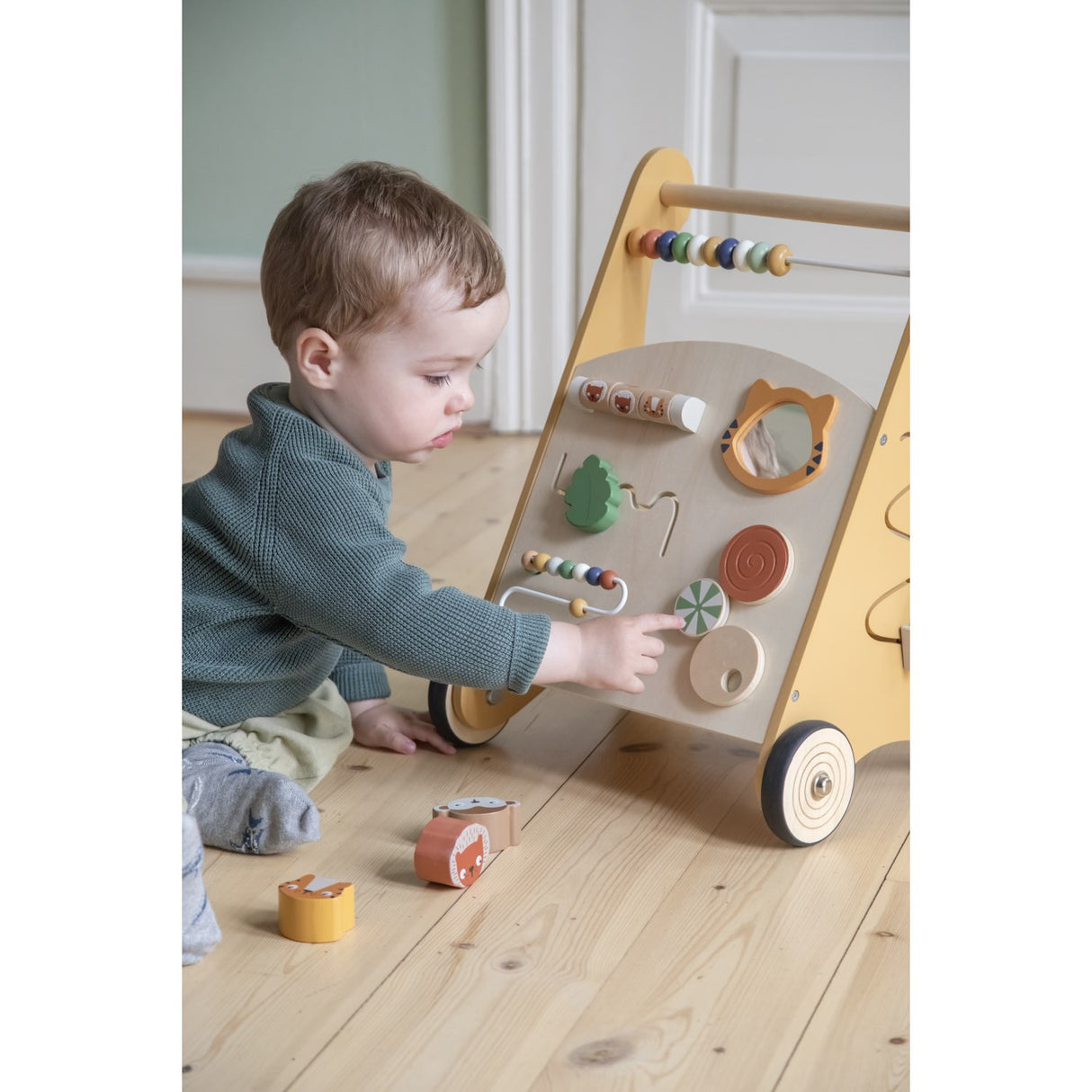 Sebra Wildlife Activity Walker Wooden