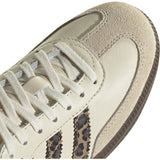 adidas Originals Cream White/Core Black/Sand Strata Samba Og J Sneakers