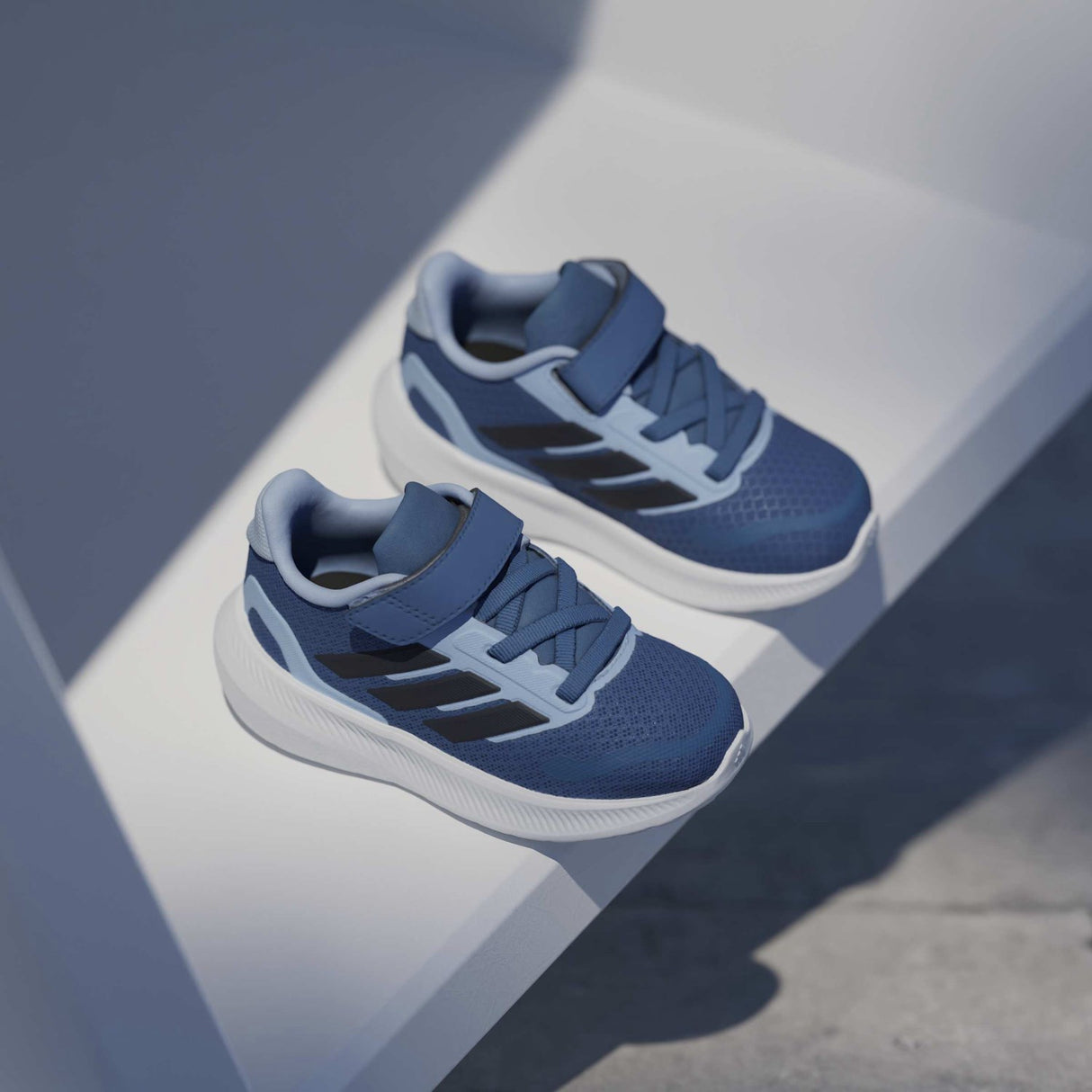 adidas Originals Dusky Ink/Legend Ink/Glow Blue Runfalcon 5 El I Sneakers