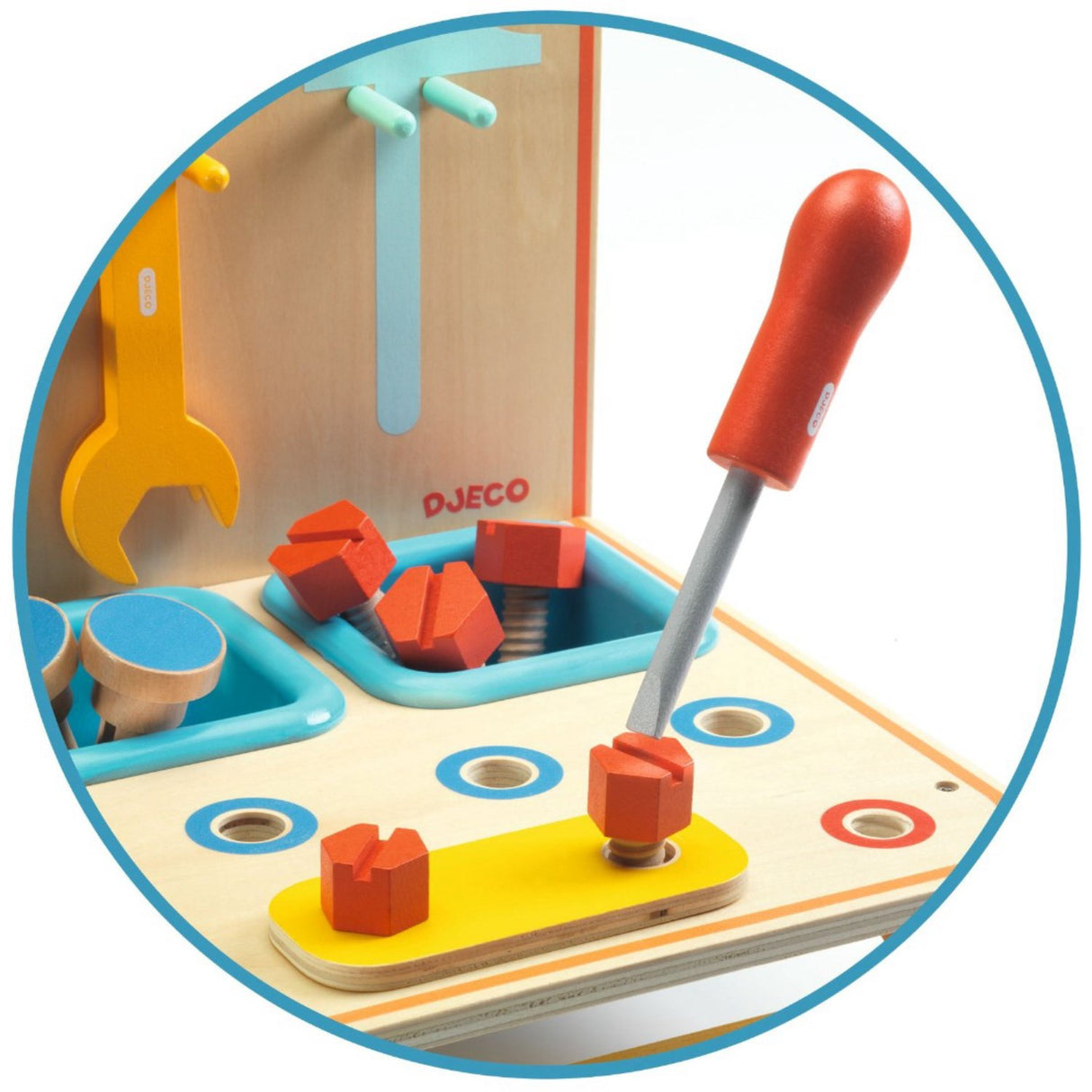 Djeco Bricotoo, Tool bench