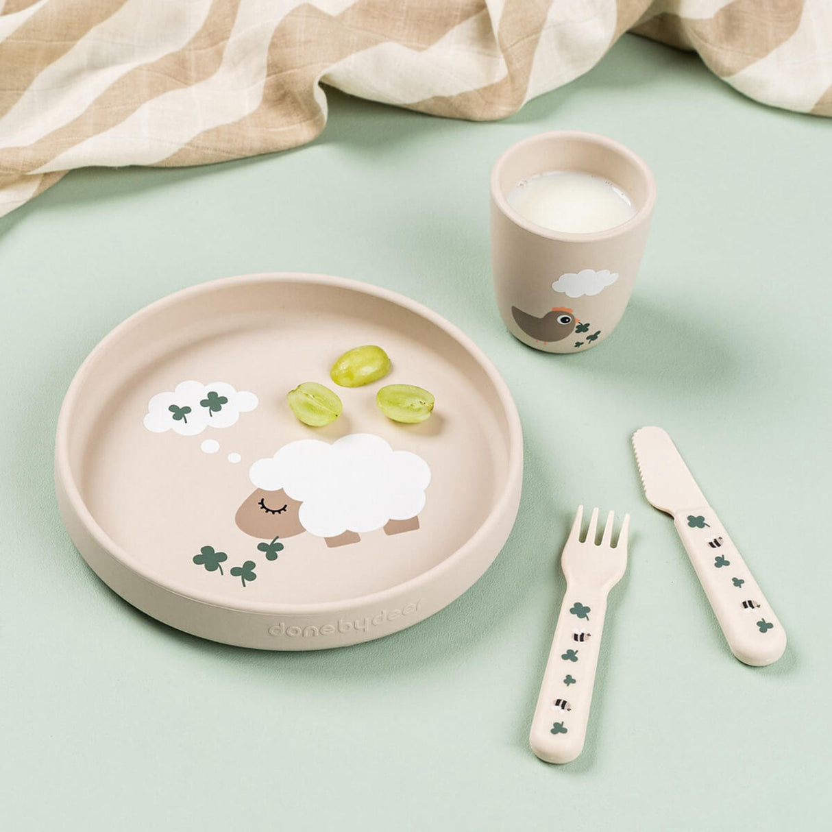 DonebyDeer Tiny Farm Sand Silicone Mini Cup