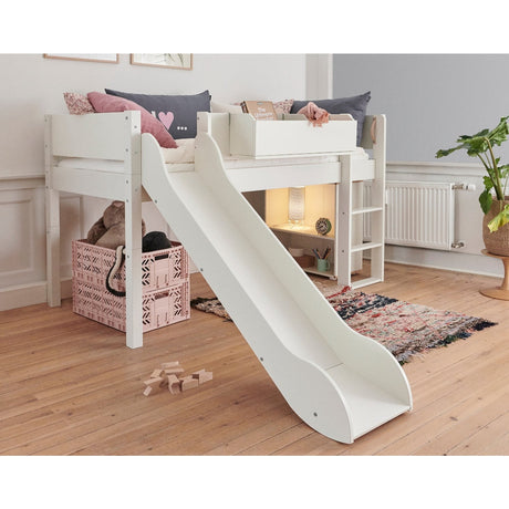 Manis-h Vilde Halvhøj Bed With Skråstige