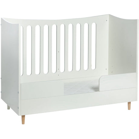 Manis-h Stone Baby Bed