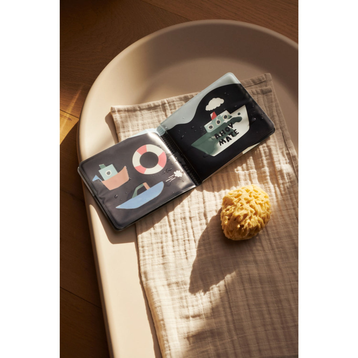 LIEWOOD Sailing / Sandy Waylon Sailing Magic Water Book