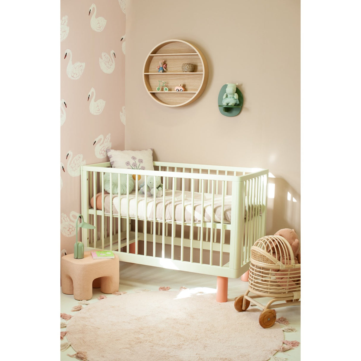 Curve Lab Natural Round Shelf