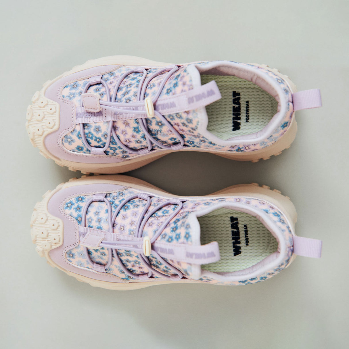 Wheat Powder Blue Flowers Sneaker Billie