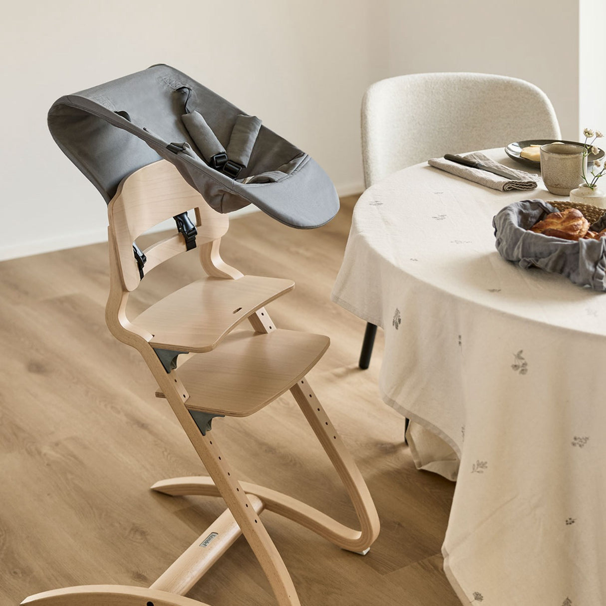 Leander Cool Grey Newborn Seat For Leander Highchair