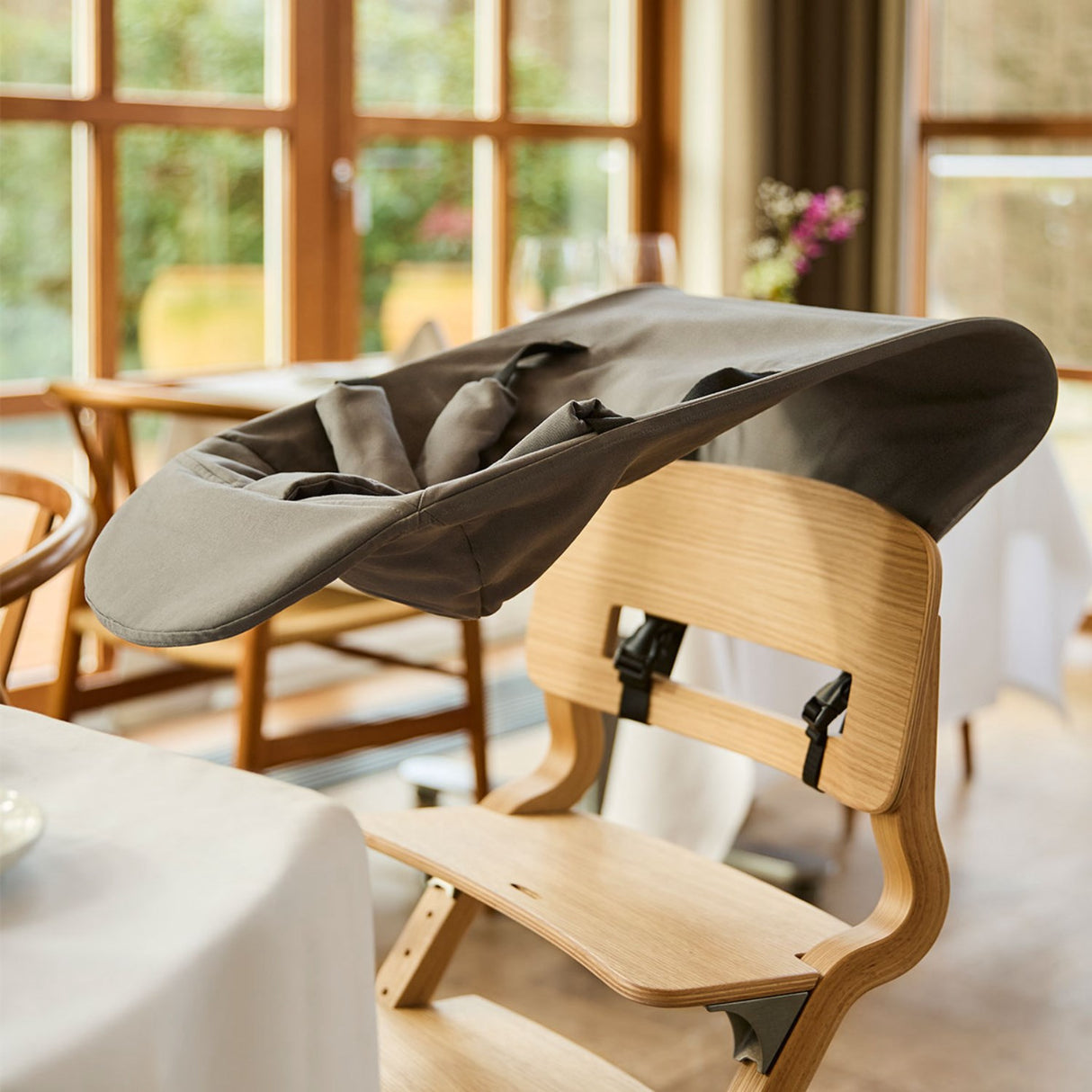 Leander Cool Grey Newborn Seat For Leander Highchair