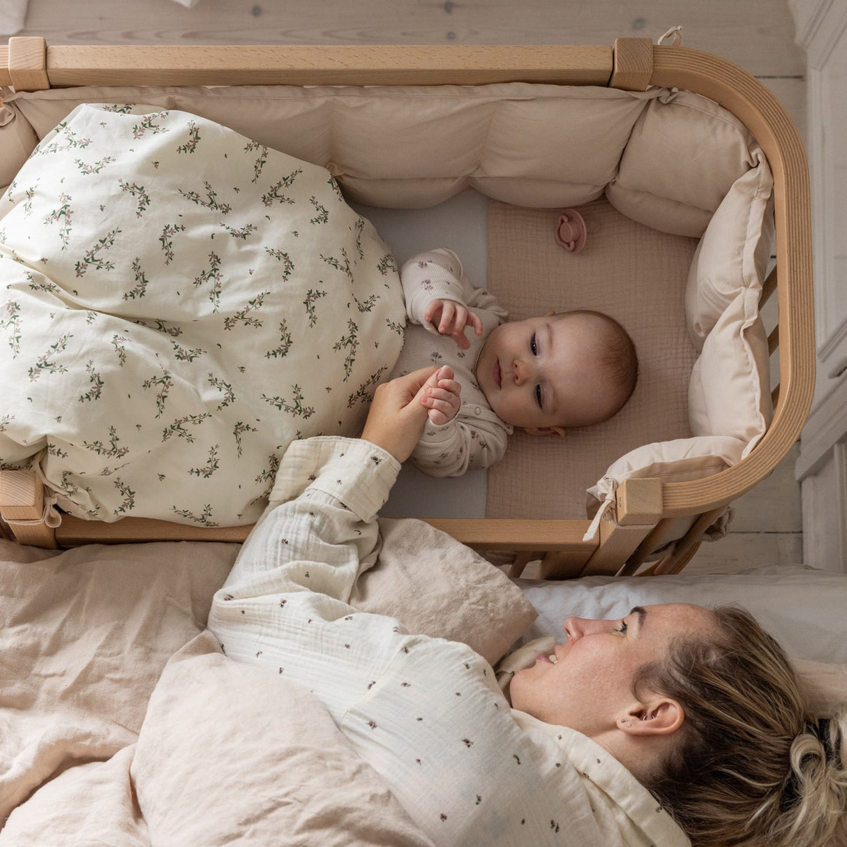 Sebra Bedside Crib Wooden Edition