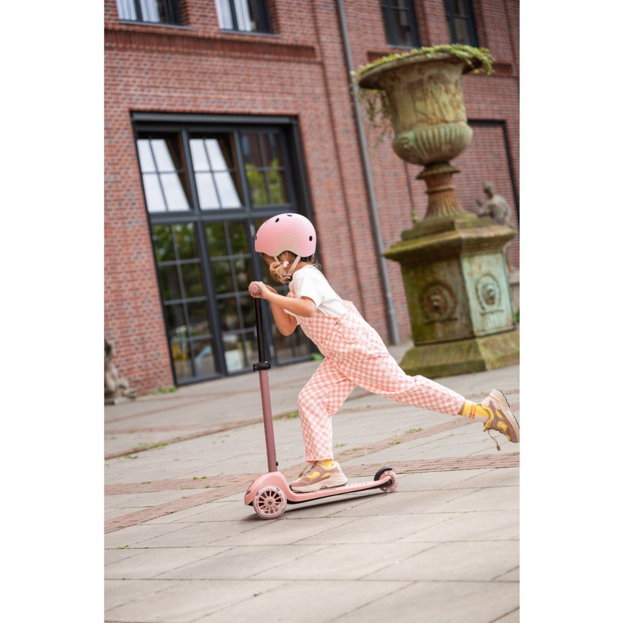 Scoot and Ride Rose Highwaykick 3S