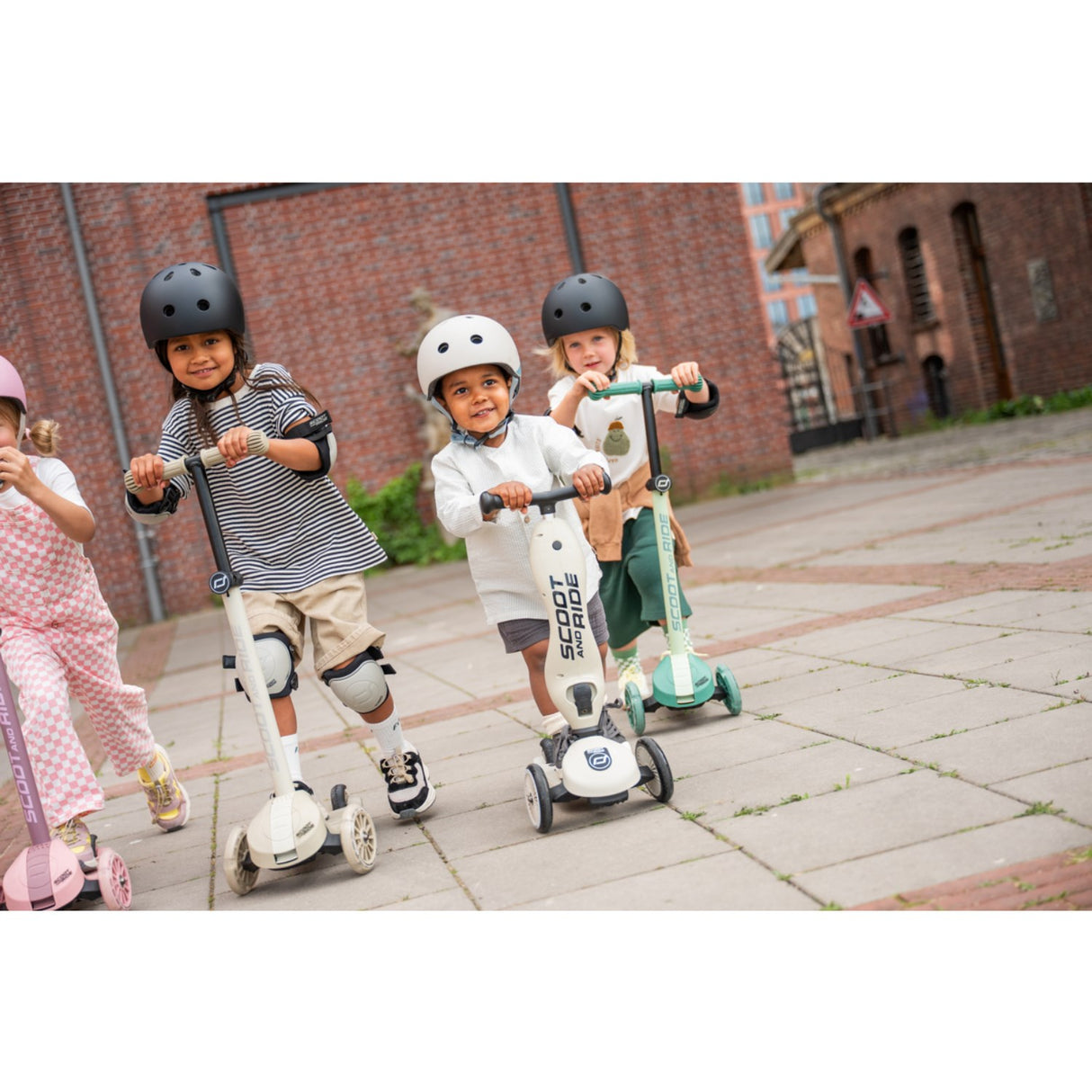 Scoot and Ride Forest Highwaykick 3S