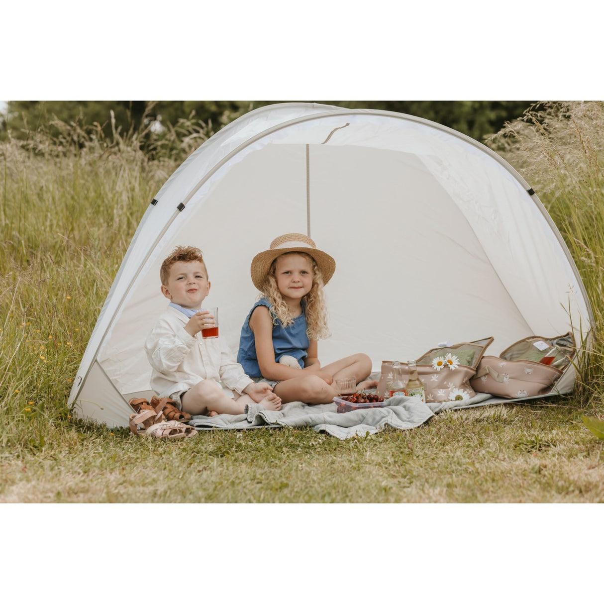 Vanilla COPENHAGEN Oyster Grey Pop-Up Tent Family