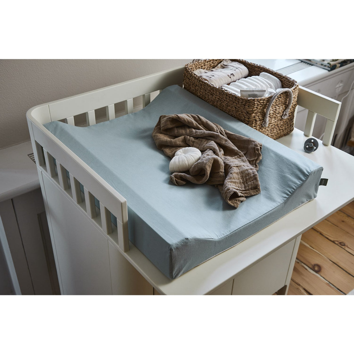 FLEXA Arona Dawn Changing Pad