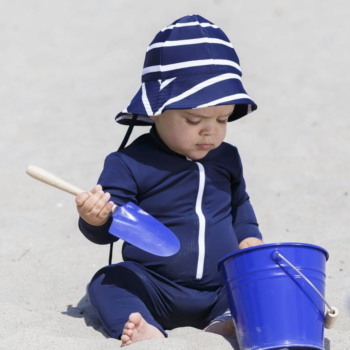 Petit Crabe White/Blue Frey Sunhat