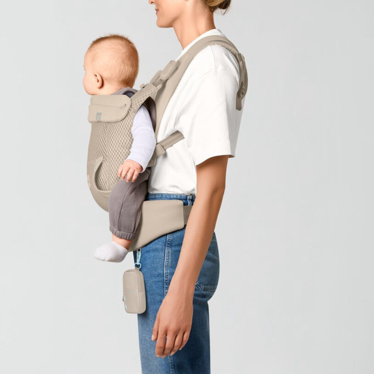 Cybex Almond Beige Laya Carrier