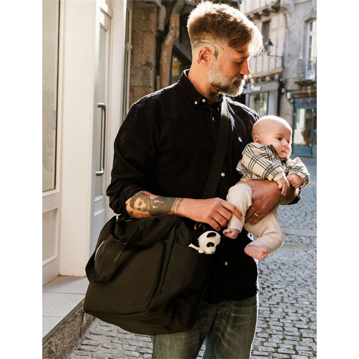 That's Mine Black Benne Nursing Bag