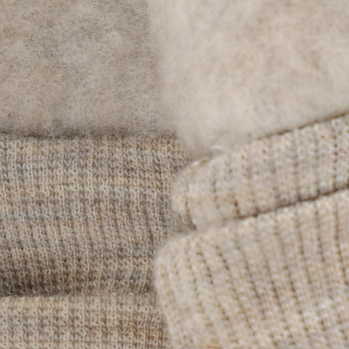 Huttelihut Camel Melange Mittens Wool Fleece