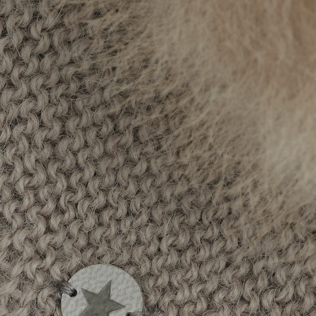 Huttelihut Atmosphere Bonnet Wool Knit Alpaca Pompom
