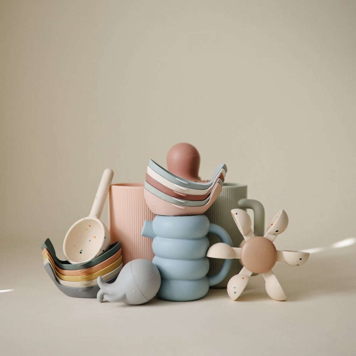 Mushie Original Mushie Whale Bath Stackers - Original