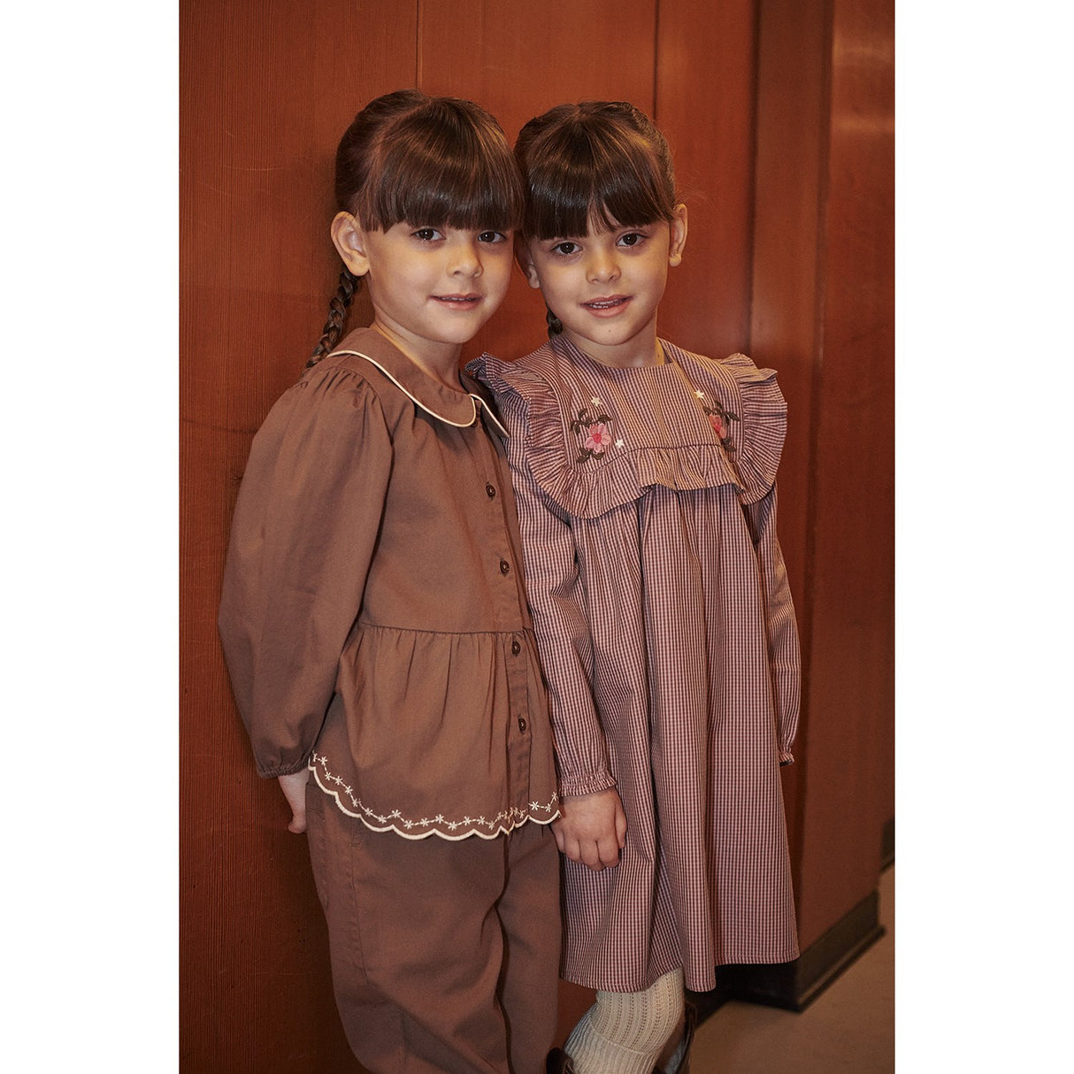 COPENHAGEN COLORS Walnut Twill Blouse W. Embroidery