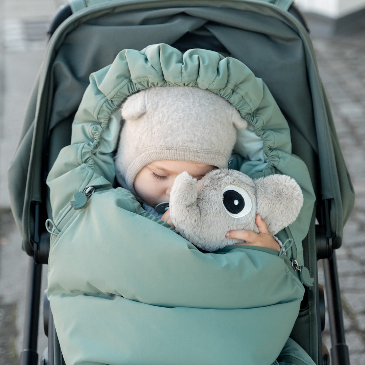 DonebyDeer Green Footmuff Winter