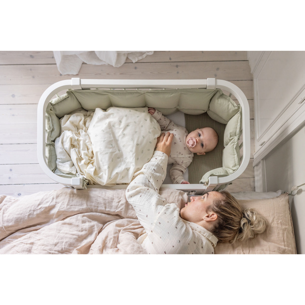Sebra Mist Green Baby Bumper Kapok Half-Length