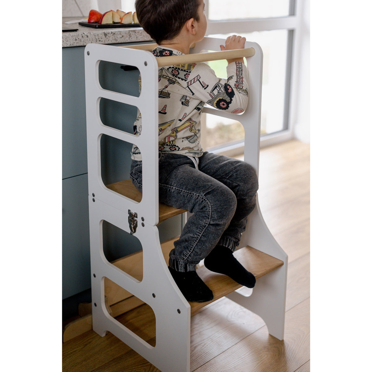 Duck Woodworks White Foldable EC Tower