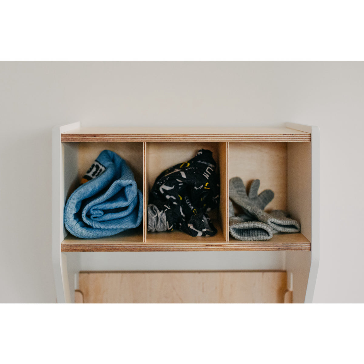Duck Woodworks White Wardrobe Outerwear