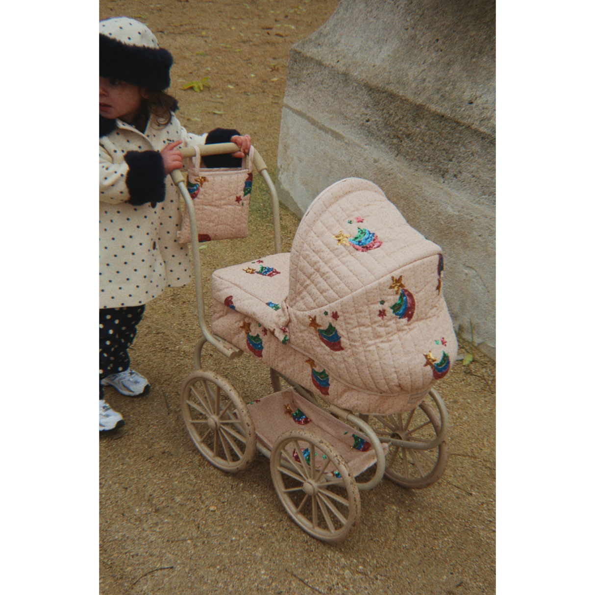 Konges Sløjd Rainbow Star Minnie Tulle Doll Pram