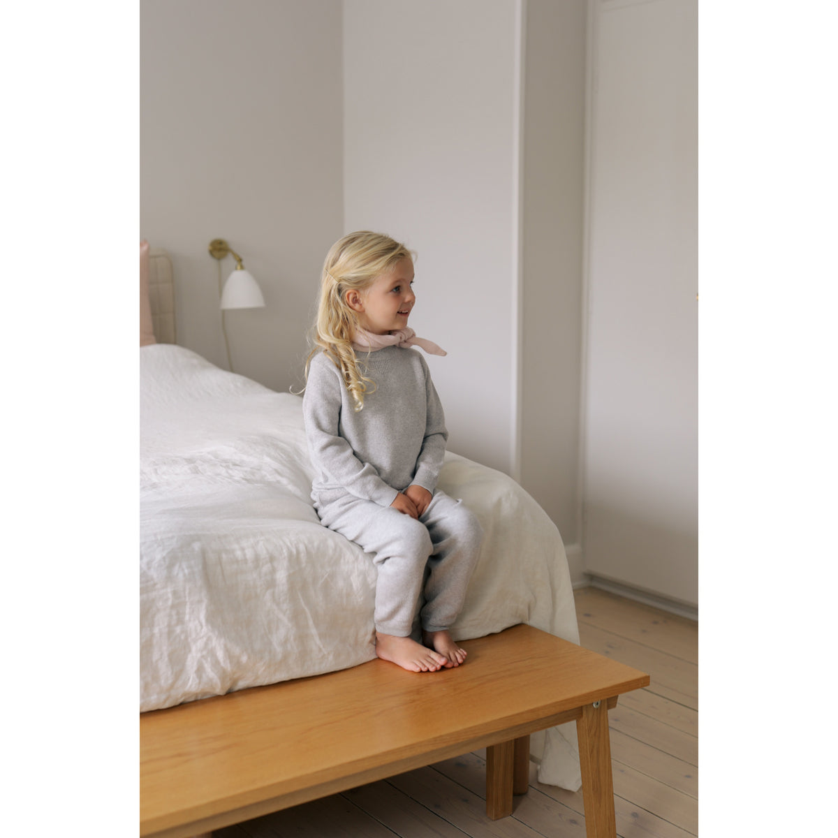 HOLMM Silver Shadow Roger Knit Jumper