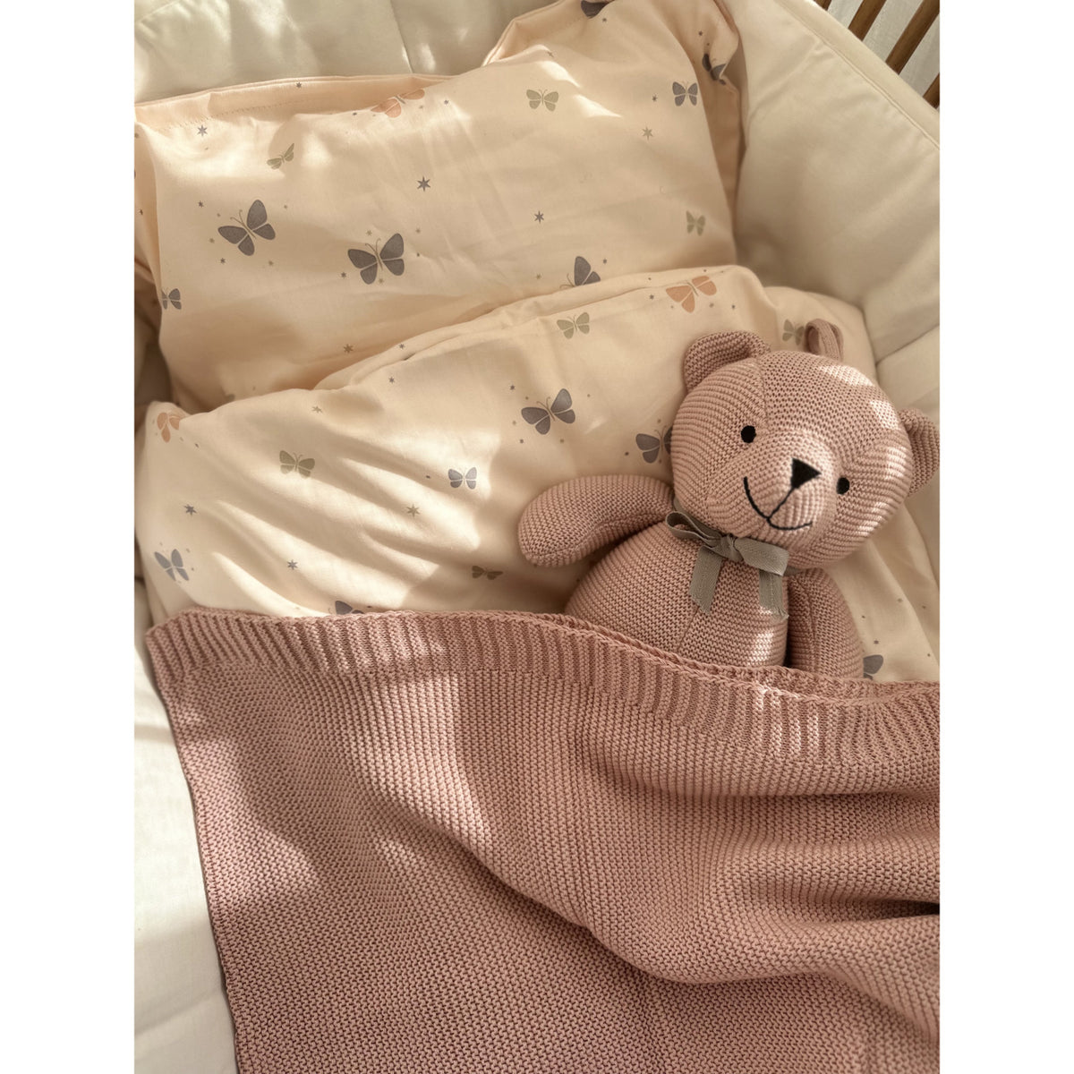 Vanilla COPENHAGEN Rose Bedding Butterfly