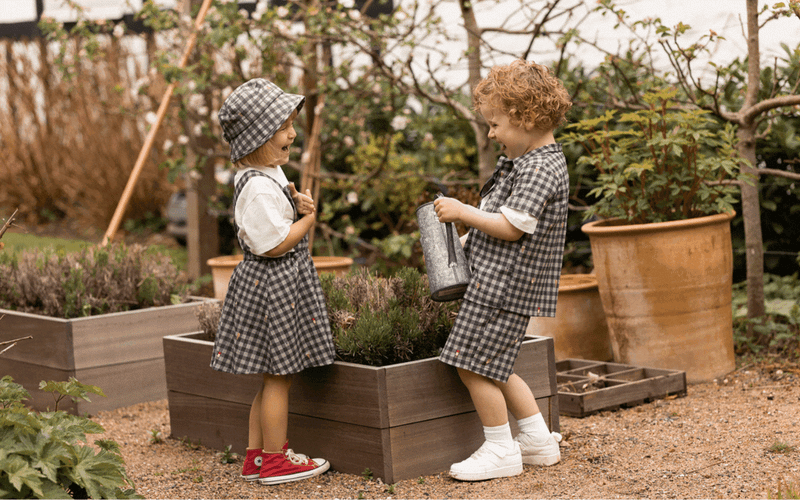 Find children's clothing from Minimalisma // Fast shipping