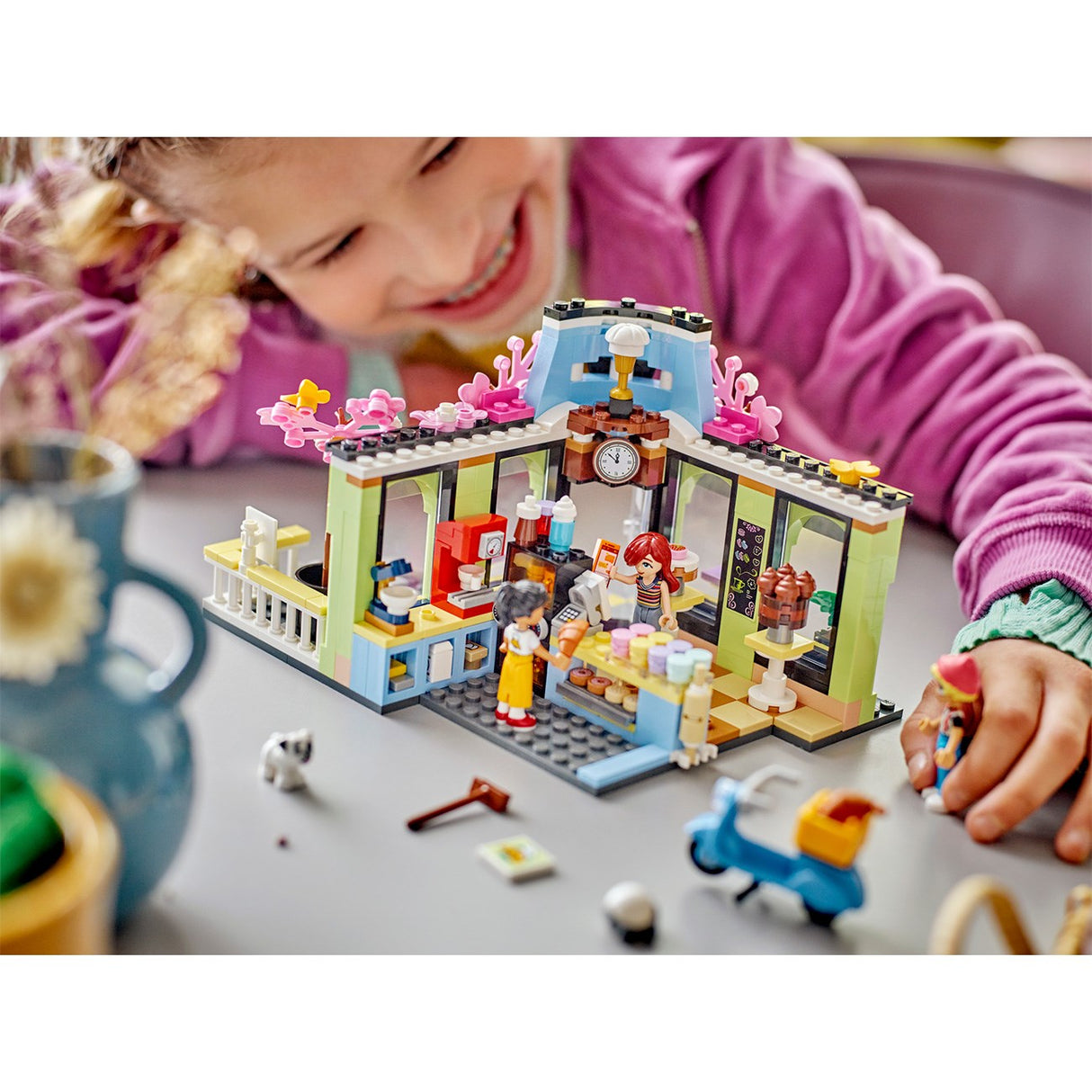 LEGO® Friends Heartlake City café