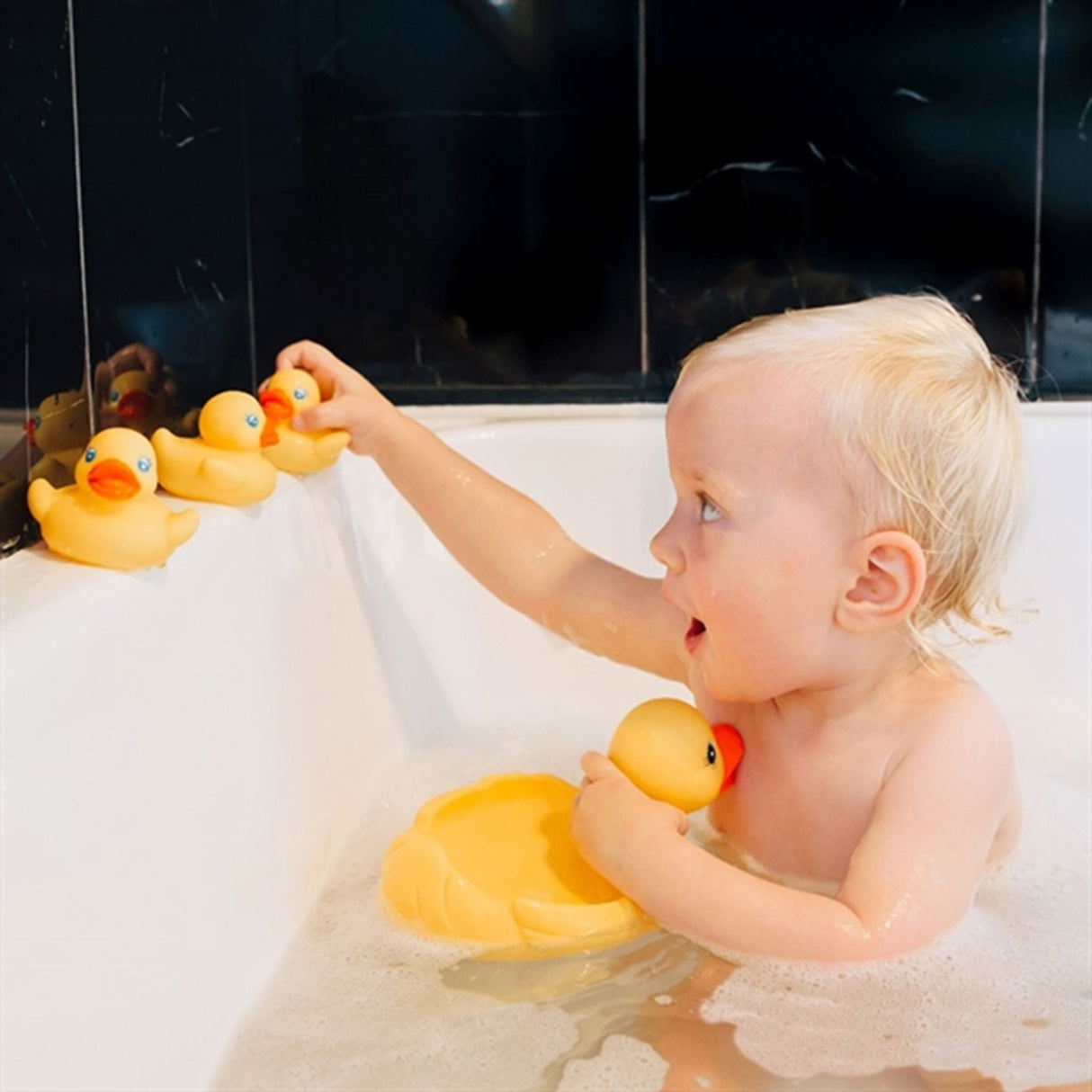 Playgro Duck With Ducklings