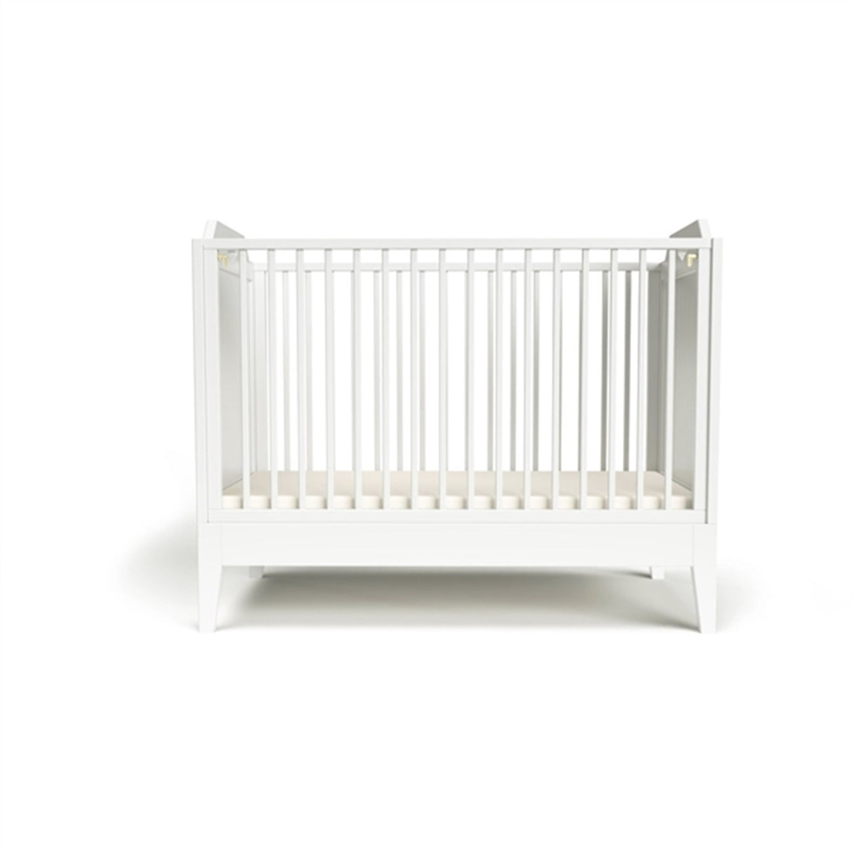 Cam Cam Copenhagen Luca Baby Bed White 4