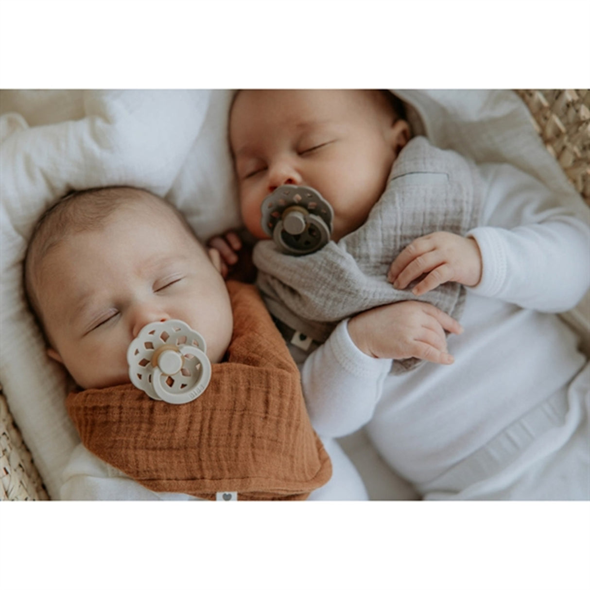 Bibs Boheme Latex Pacifier 2-pack Vanilla/Dark Oak 2