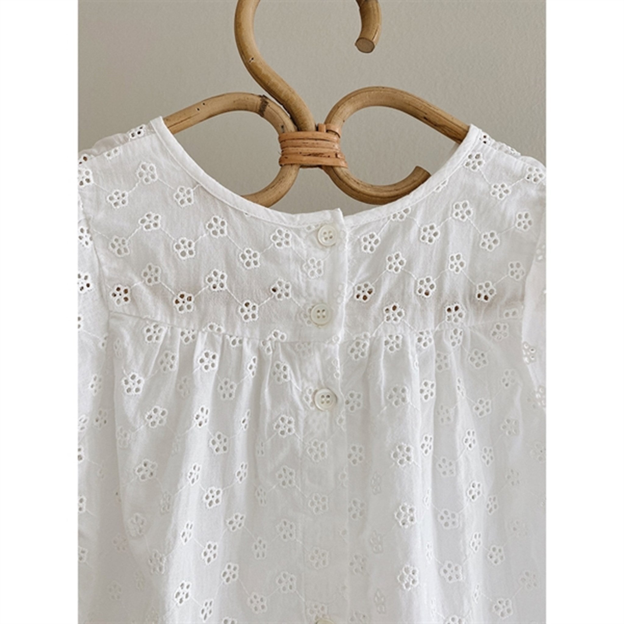 lalaby Natural white Daisy Top 5