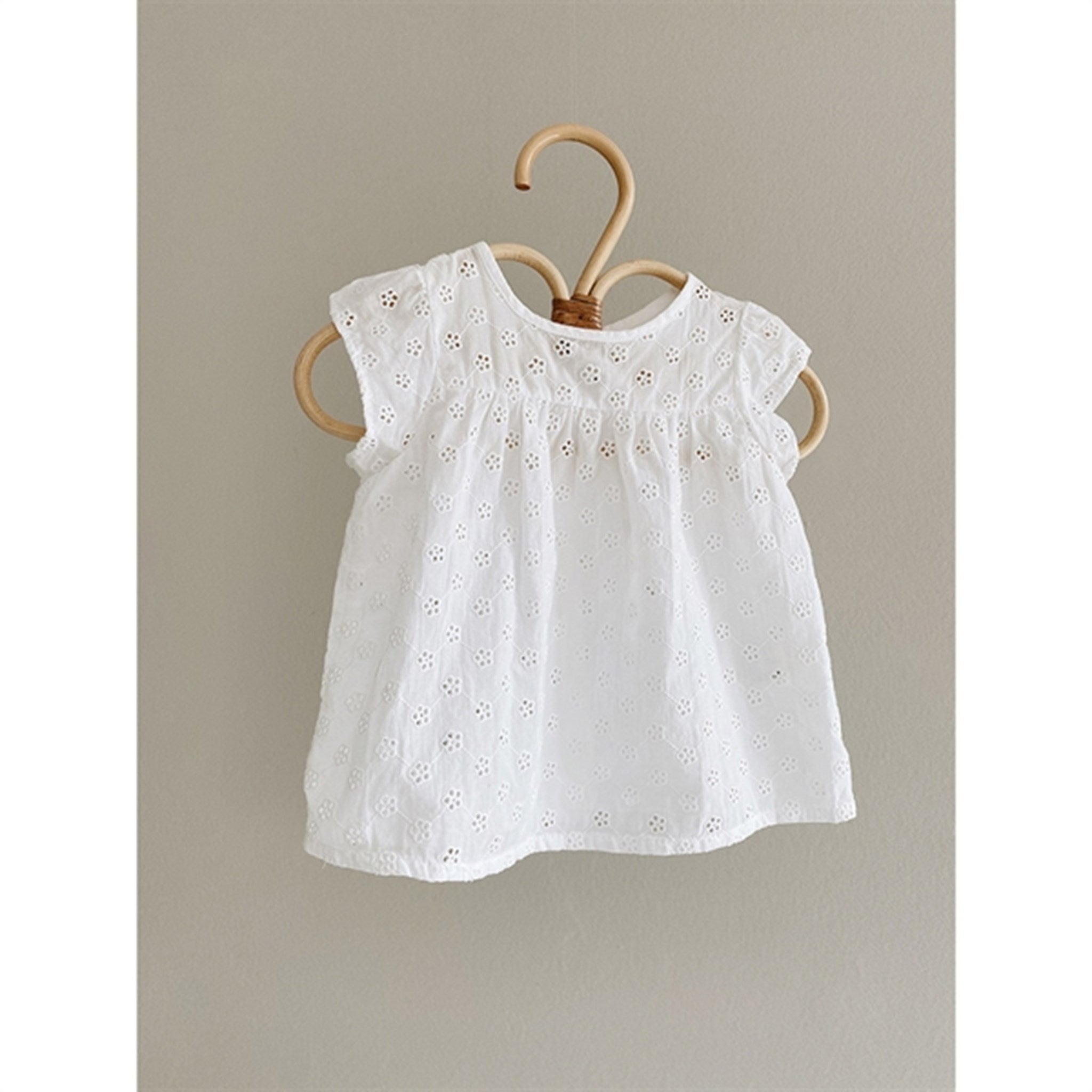 lalaby Natural white Daisy Top Baby 3