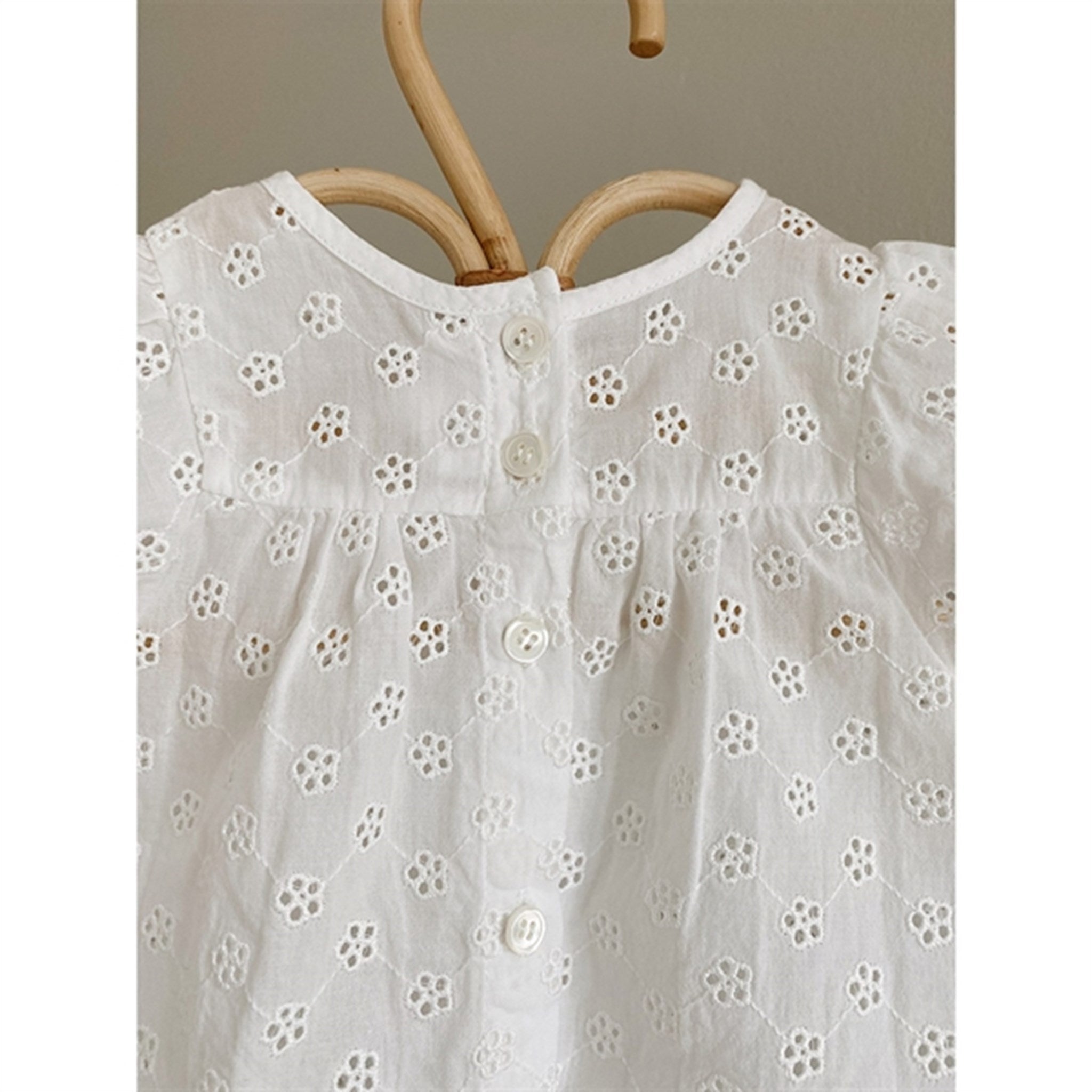 lalaby Natural white Daisy Top Baby 4