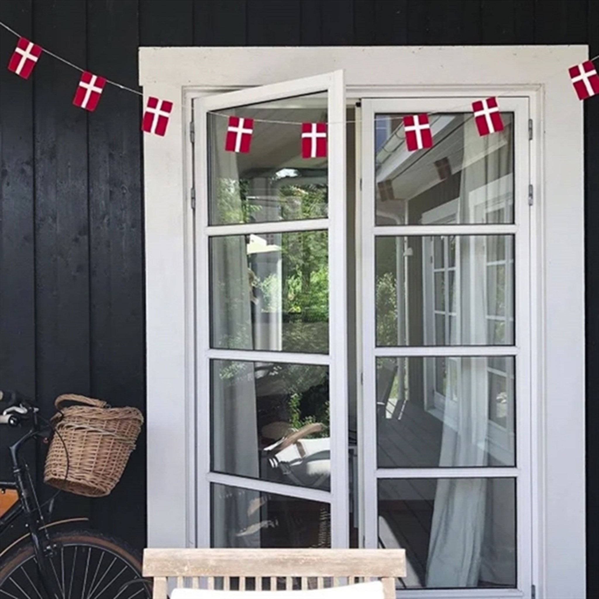 Langkilde & Søn Bunting Banner Small 2
