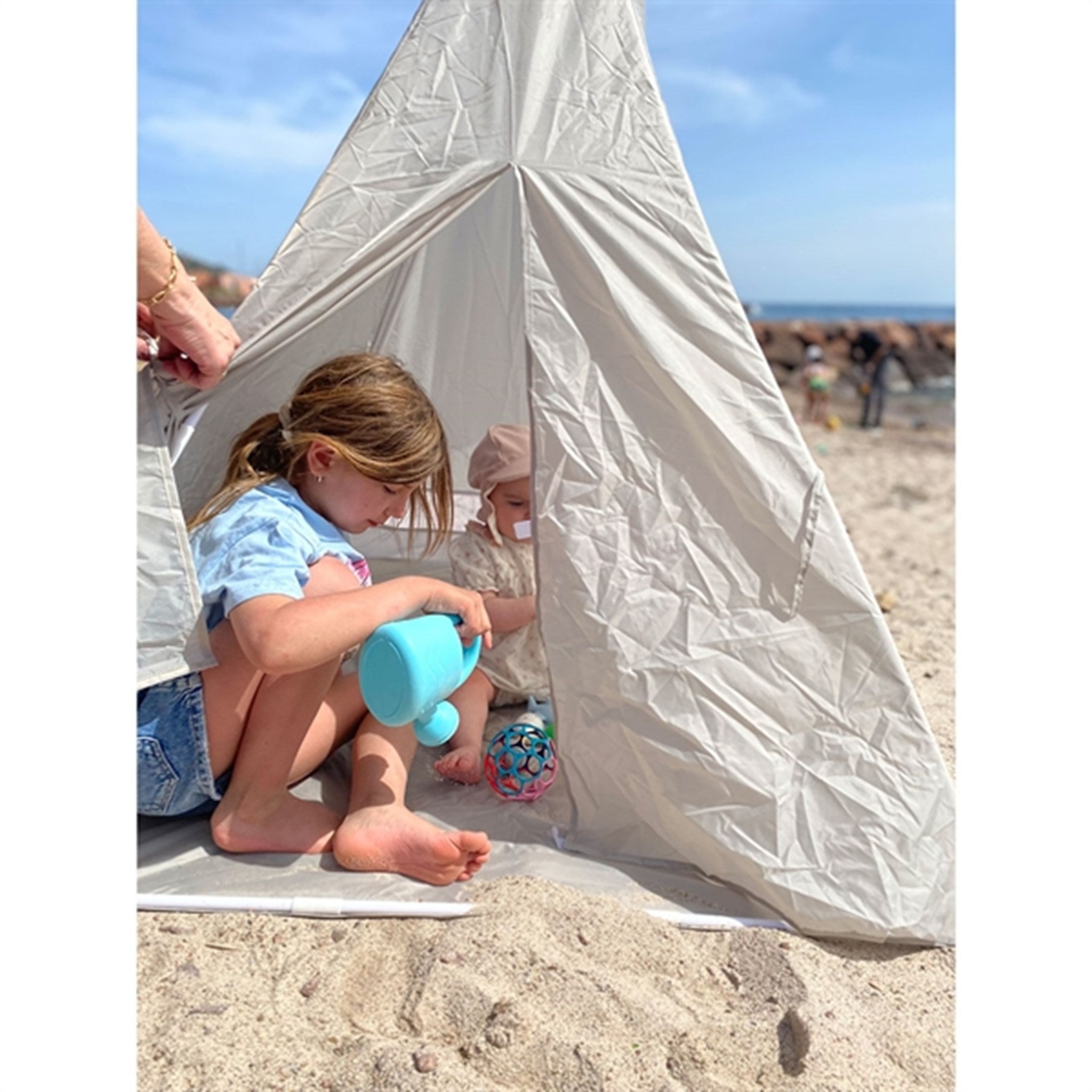 Vanilla COPENHAGEN Tipi Tent UV50+ Oyster Grey 3