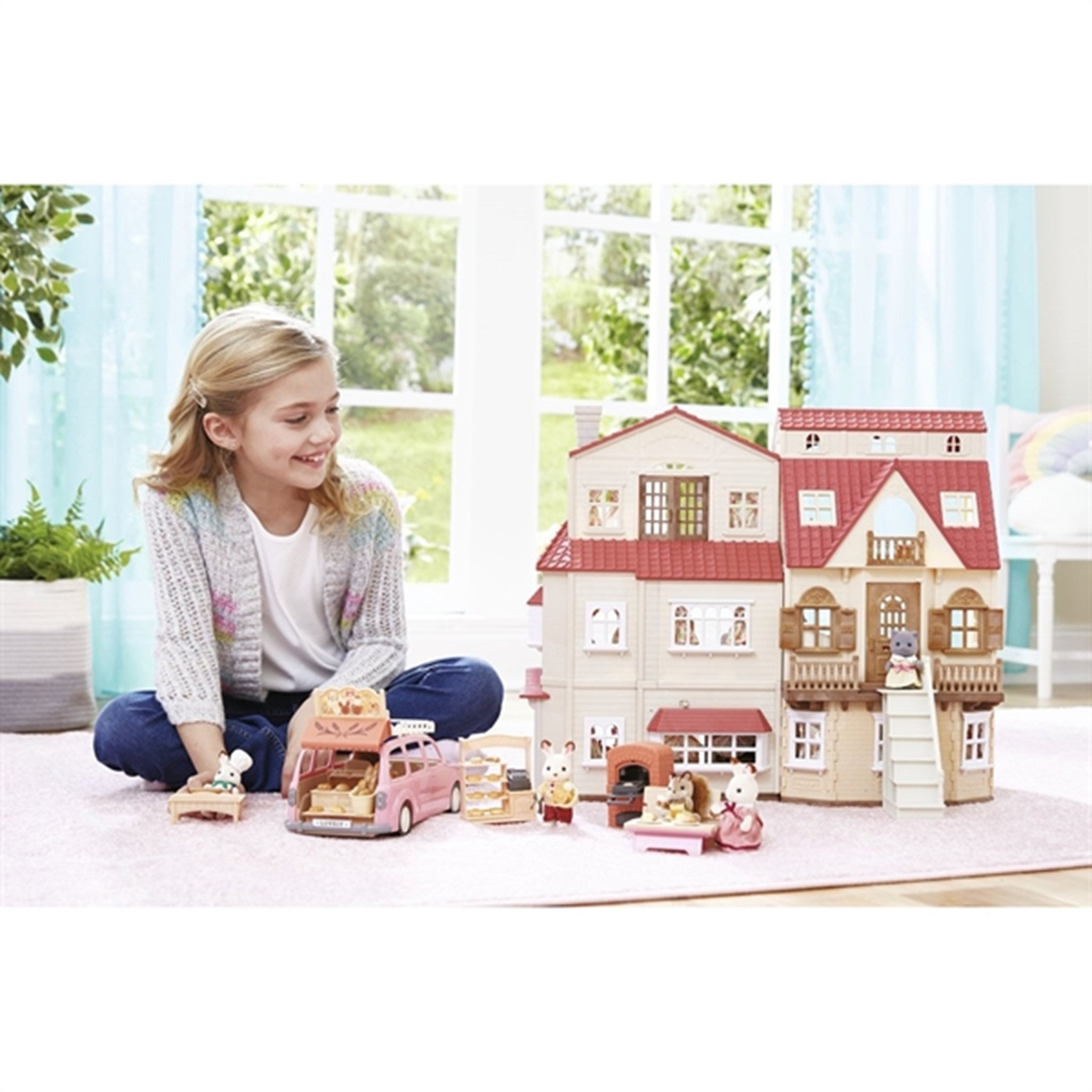 Sylvanian Families® Red Roof Country Home 5