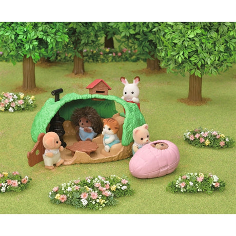 Sylvanian Families® Baby Hedgehog Hideout