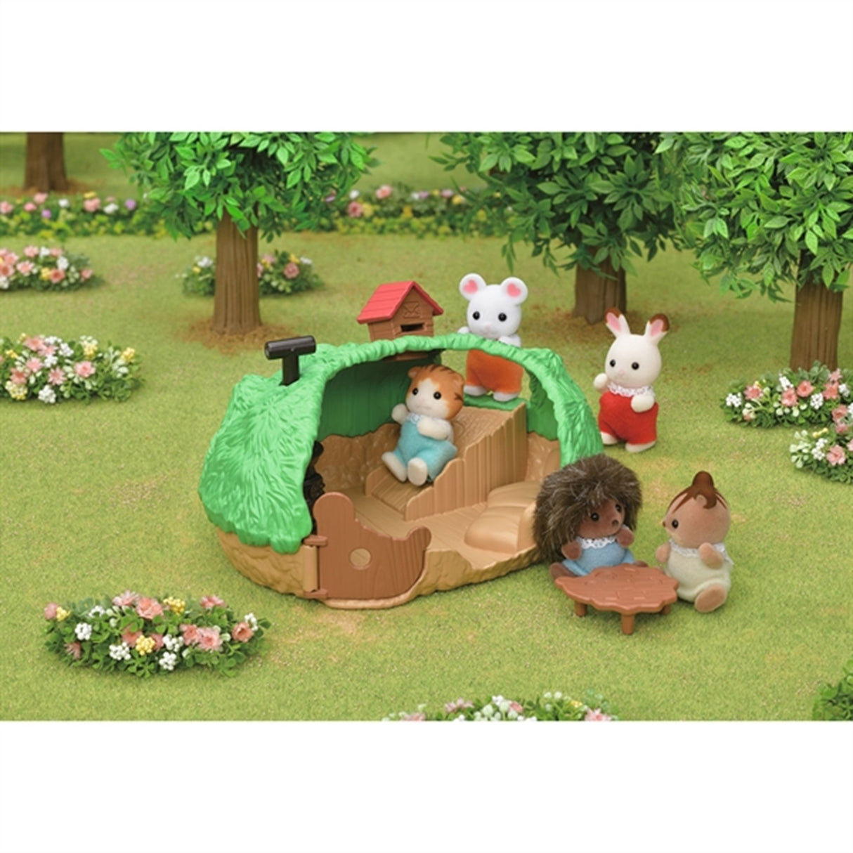 Sylvanian Families® Baby Hedgehog Hideout