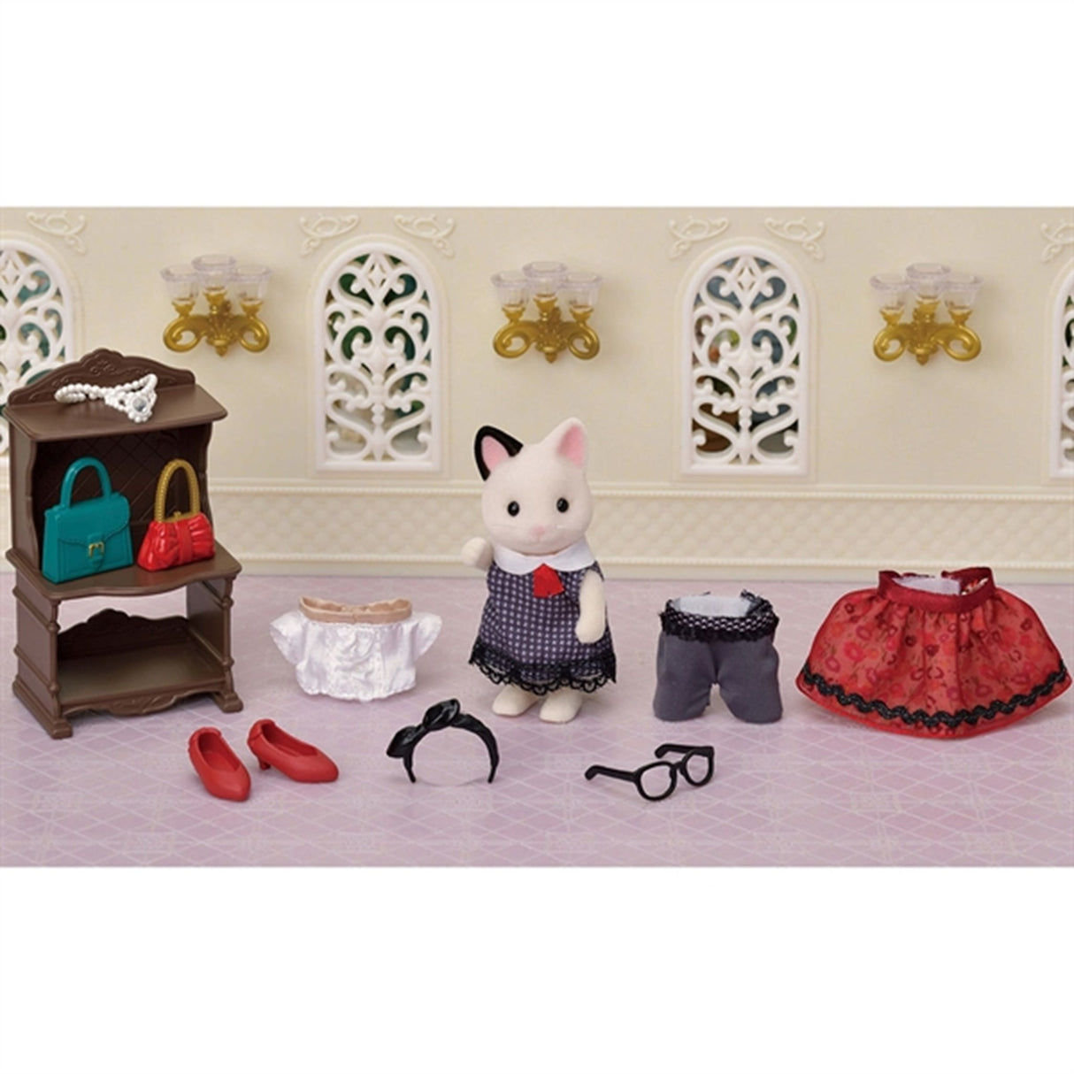 Sylvanian Families® Fashion Play Set Town Girl Series Tuxedo Cat