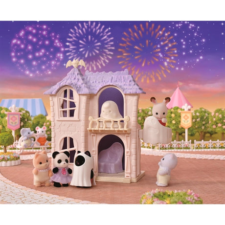 Sylvanian Families® Spooky Surprise House