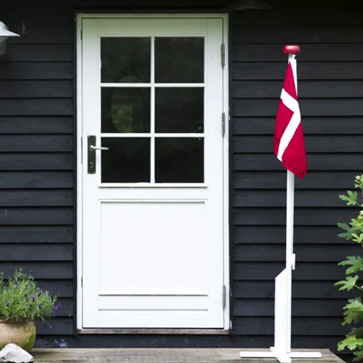 Langkilde & Søn Flagpole w. Dannebrog Flag - 180cm 2