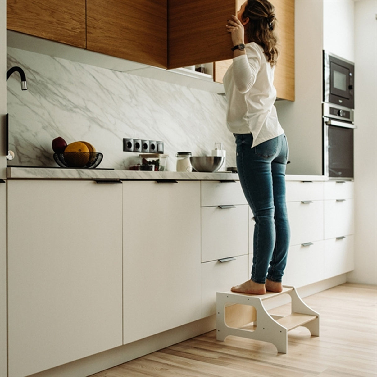 Duck Woodworks Step Stool White