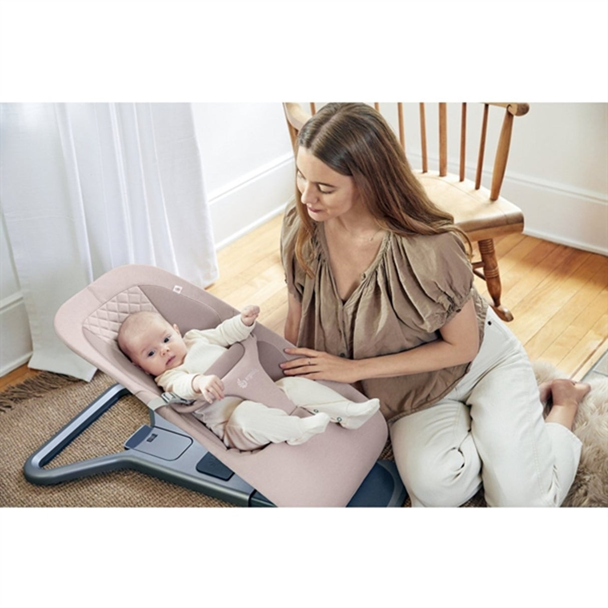 Ergobaby Evolve 3-in-1 Bouncer Blush Pink