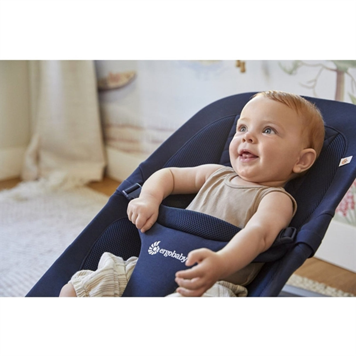 Ergobaby Evolve 3-in-1 Bouncer Midnight Blue